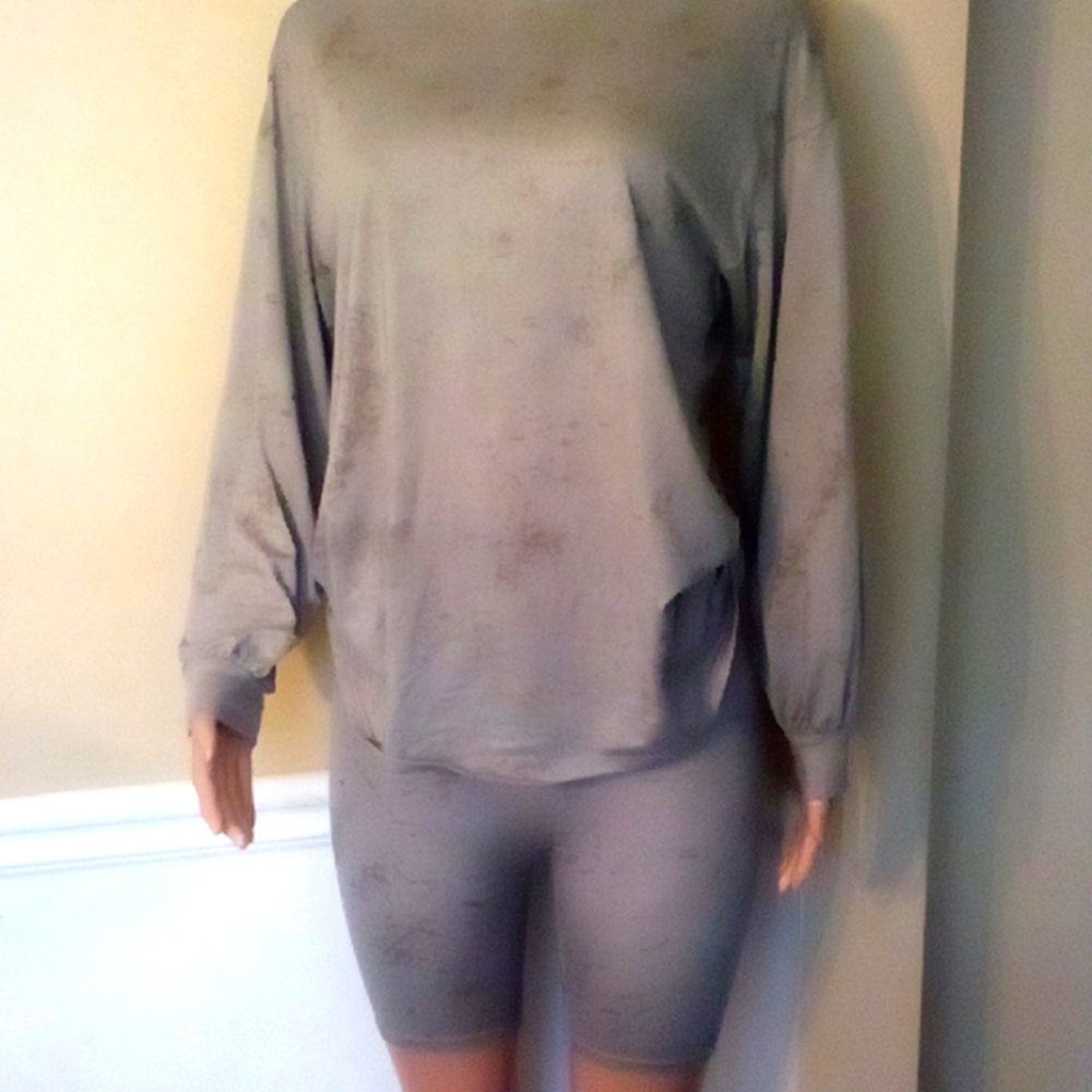 Loose Outfit